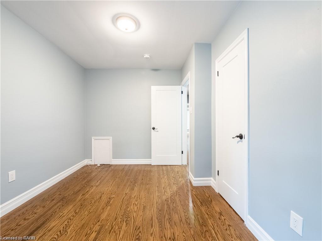 198 West 19th Street Property Photo 18