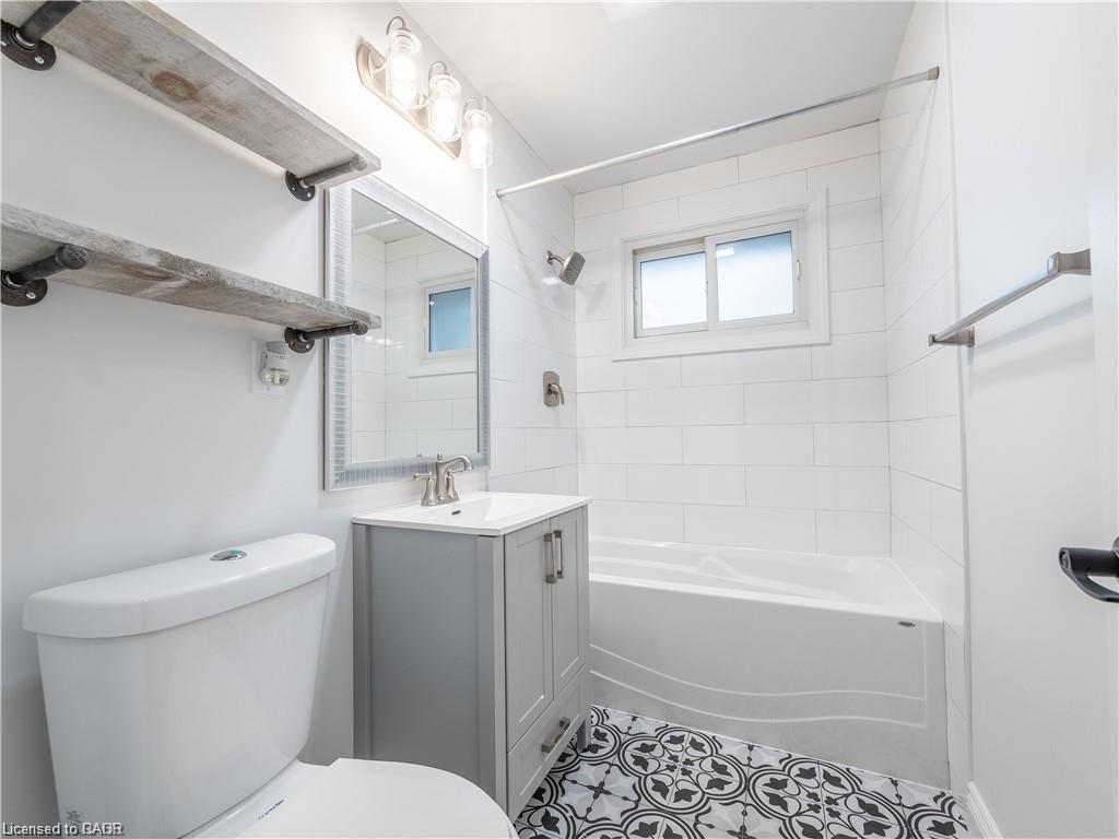 198 West 19th Street Property Photo 25