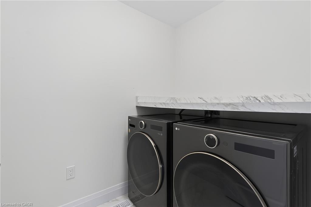 209 Jeffrey Place Property Photo 30