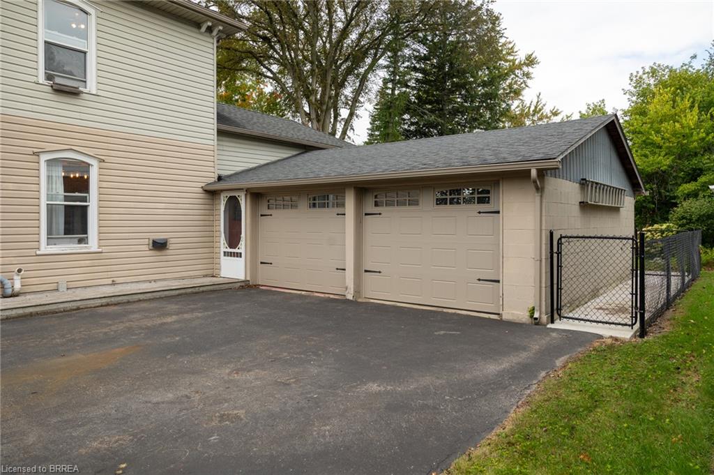 21 Mccall Street Property Photo 4