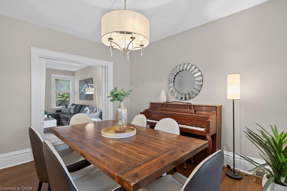 427 Jackson Street W Property Photo 6