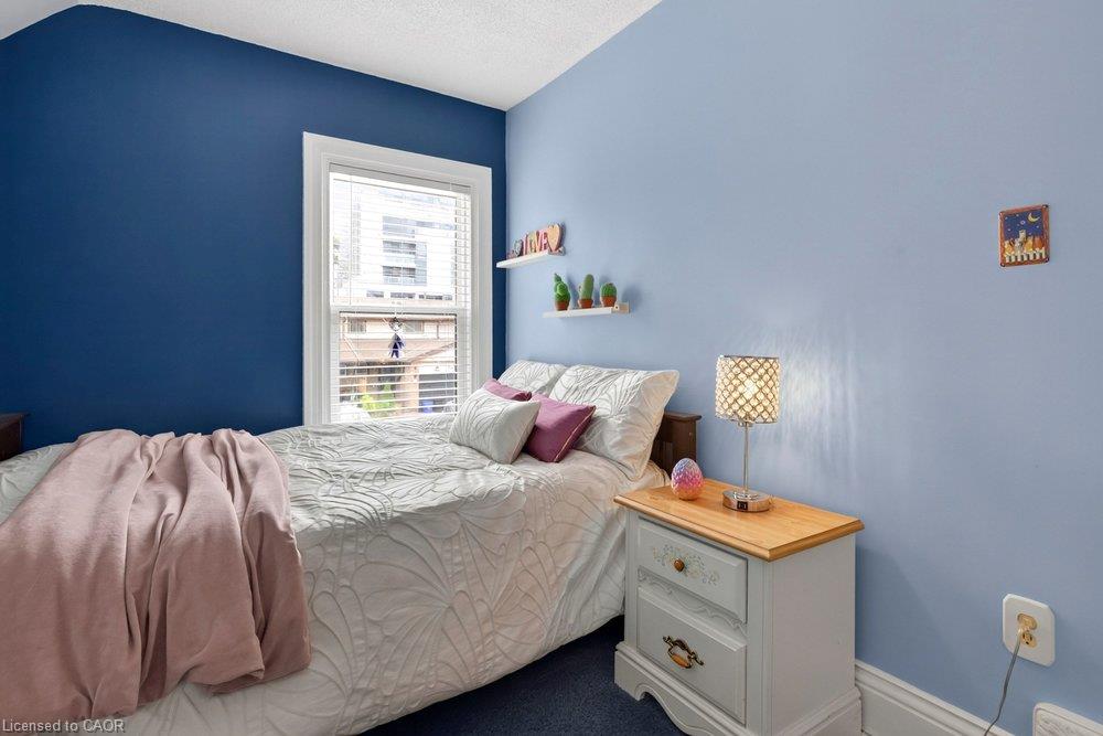 427 Jackson Street W Property Photo 24