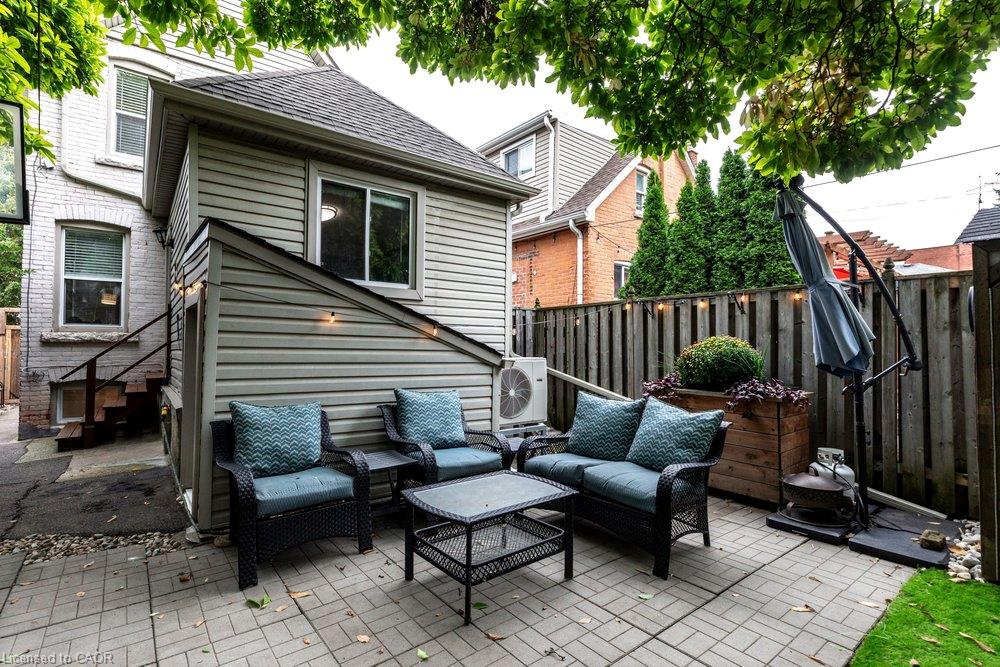 427 Jackson Street W Property Photo 34