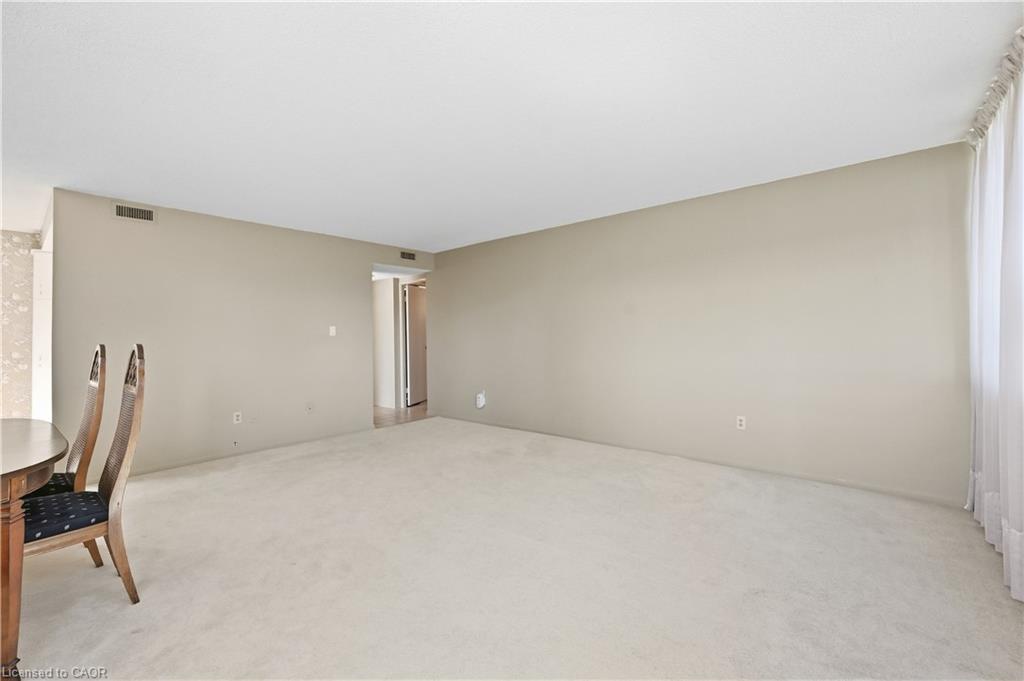 803-120 Duke Street Property Photo 18