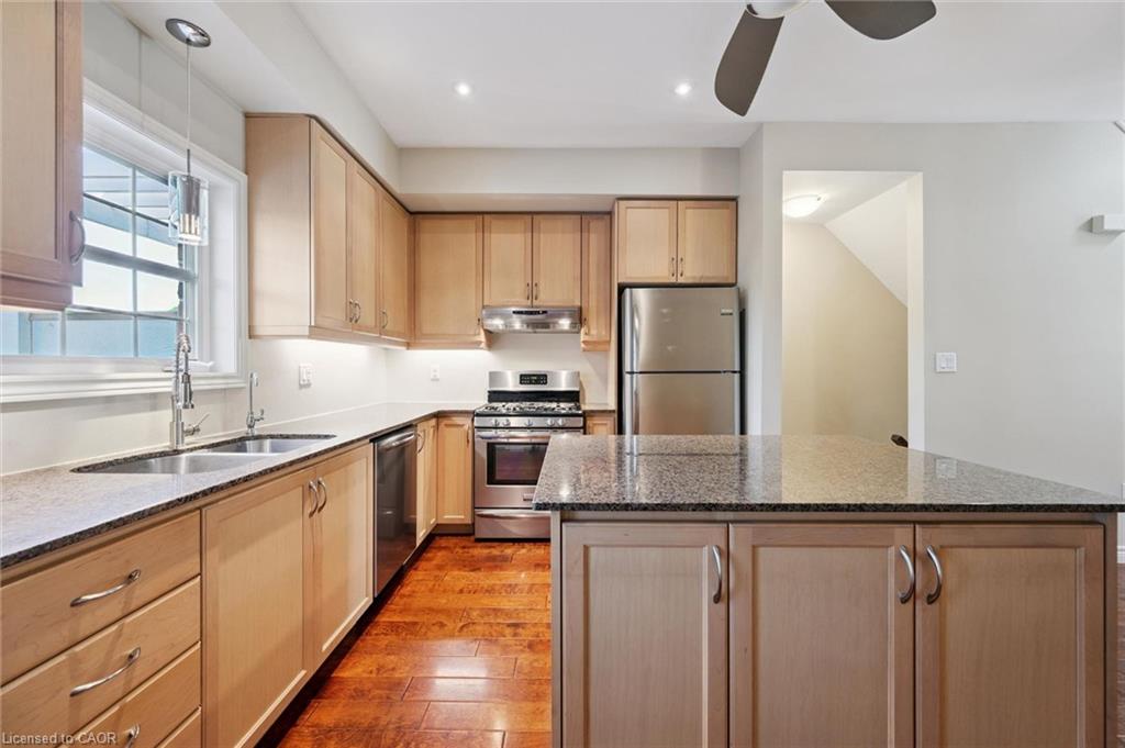 4 Cheltenham Mews Property Photo 3