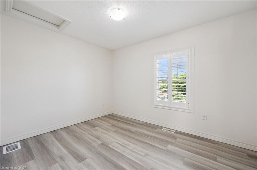 4 Cheltenham Mews Property Photo 13