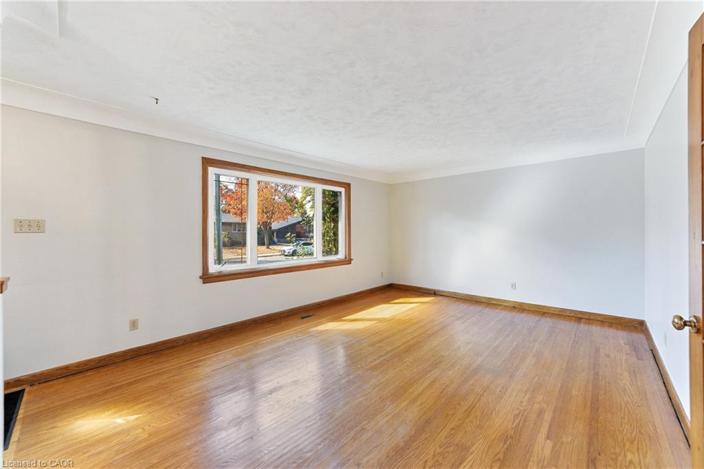 19 Endfield Avenue Property Photo 9
