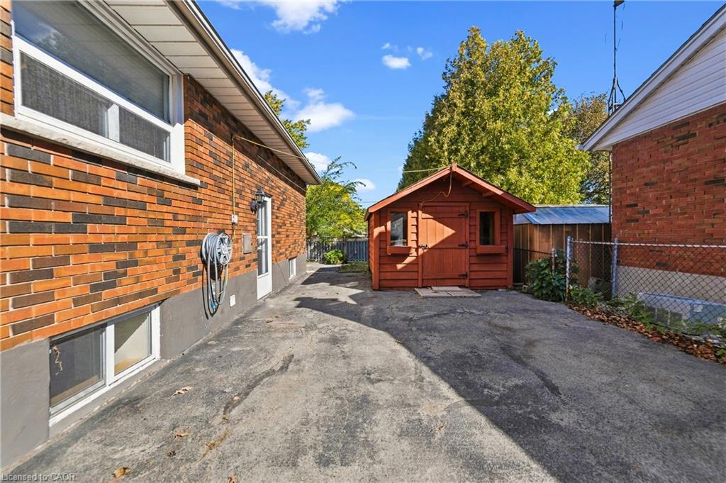 19 Endfield Avenue Property Photo 28