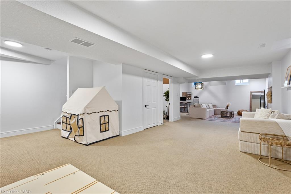 253 Upper Mount Albion Road Property Photo 33
