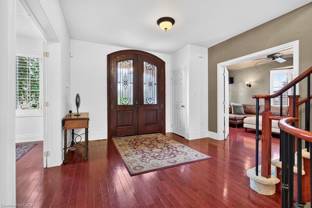 4278 Clubview Drive Property Photo 4