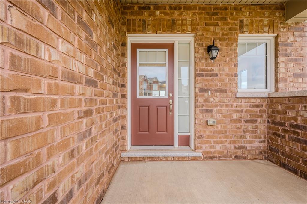 112 Watermill Street Property Photo 6