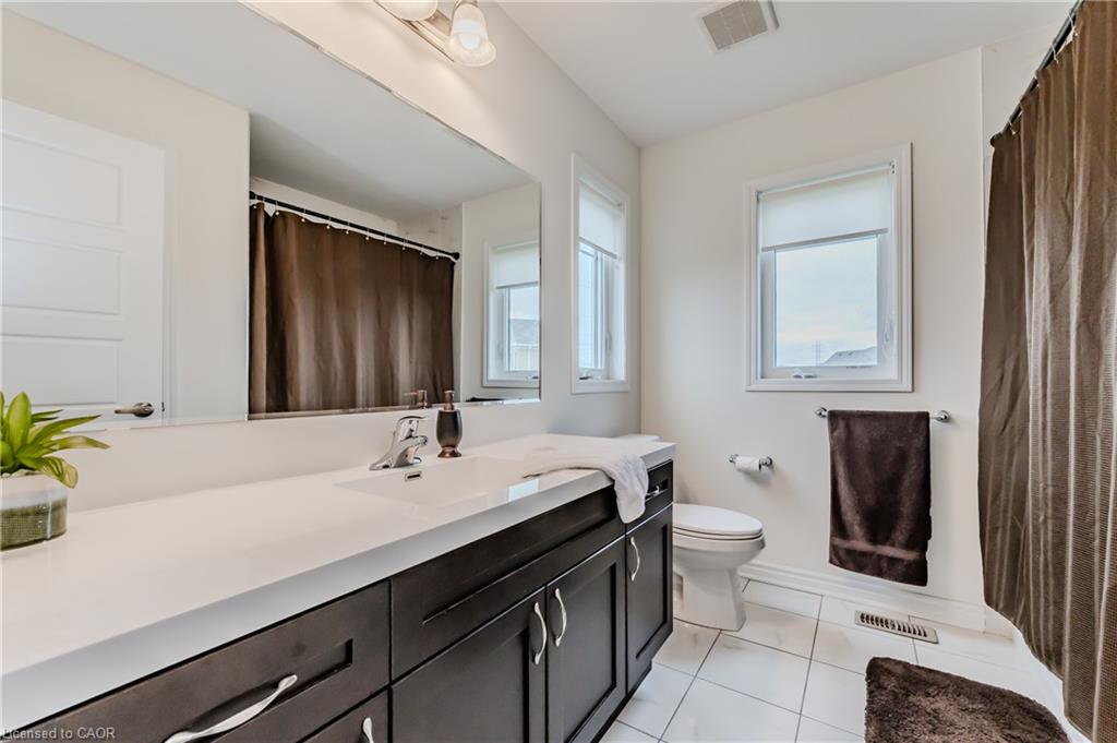 112 Watermill Street Property Photo 22