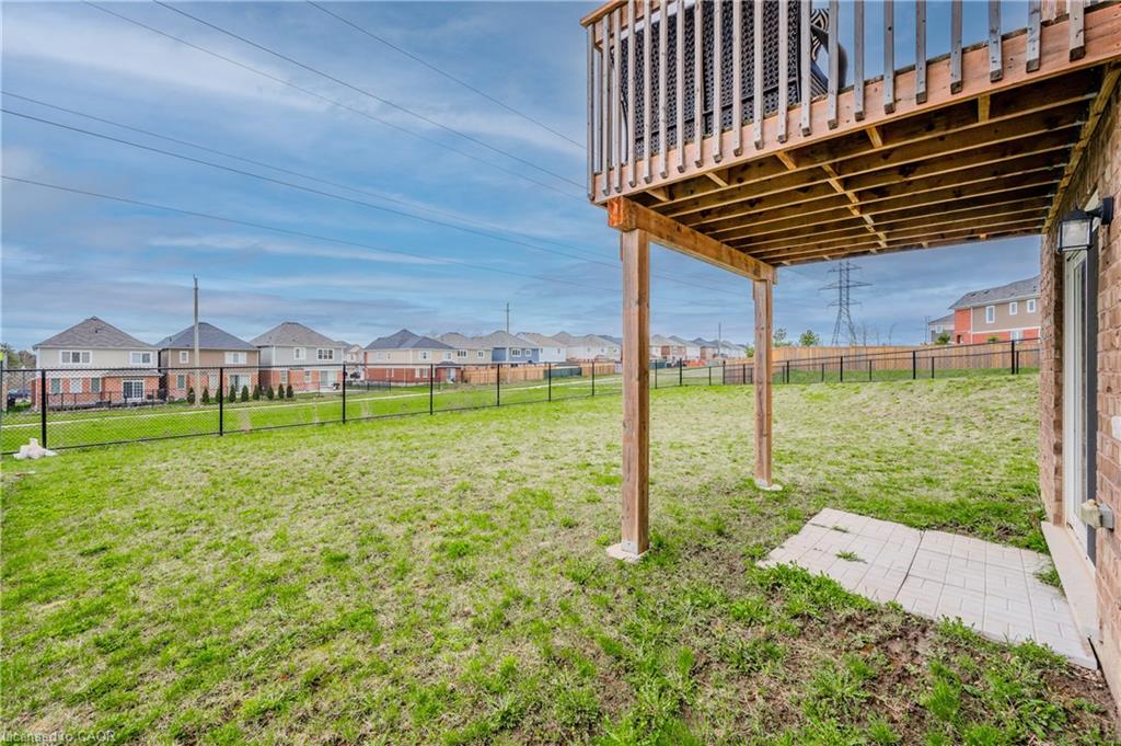 112 Watermill Street Property Photo 32