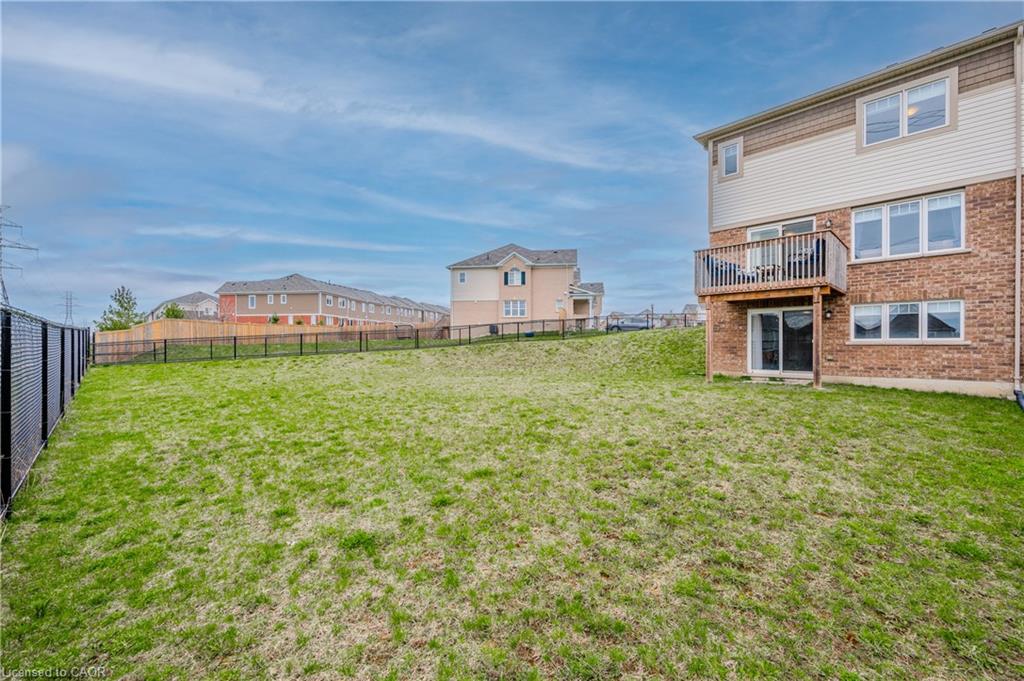 112 Watermill Street Property Photo 33