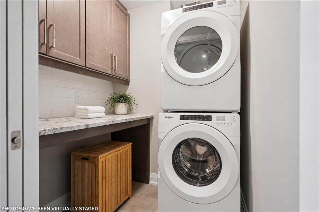 1104-71 Wyndham Street S Property Photo 36