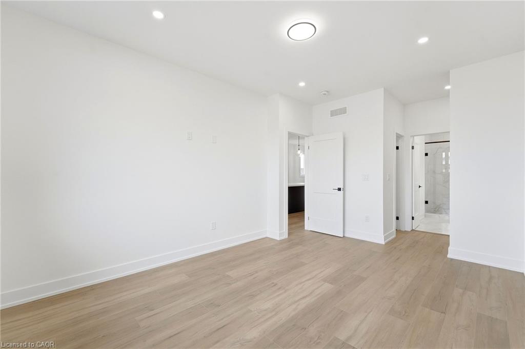 182 Lafayette Street E Property Photo 7
