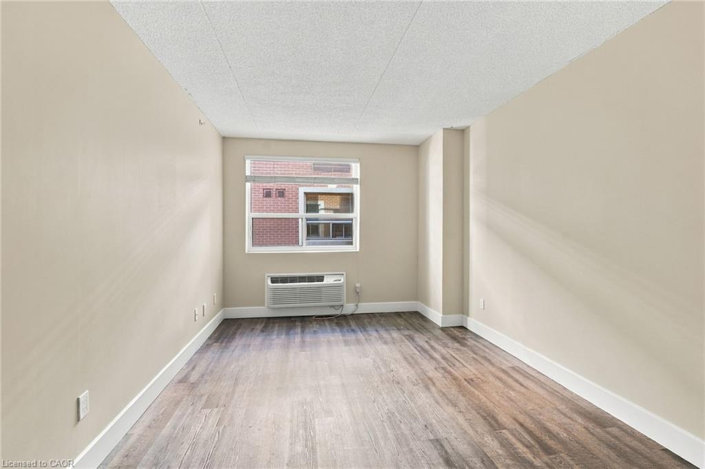 603-149 Main Street W Property Photo 15