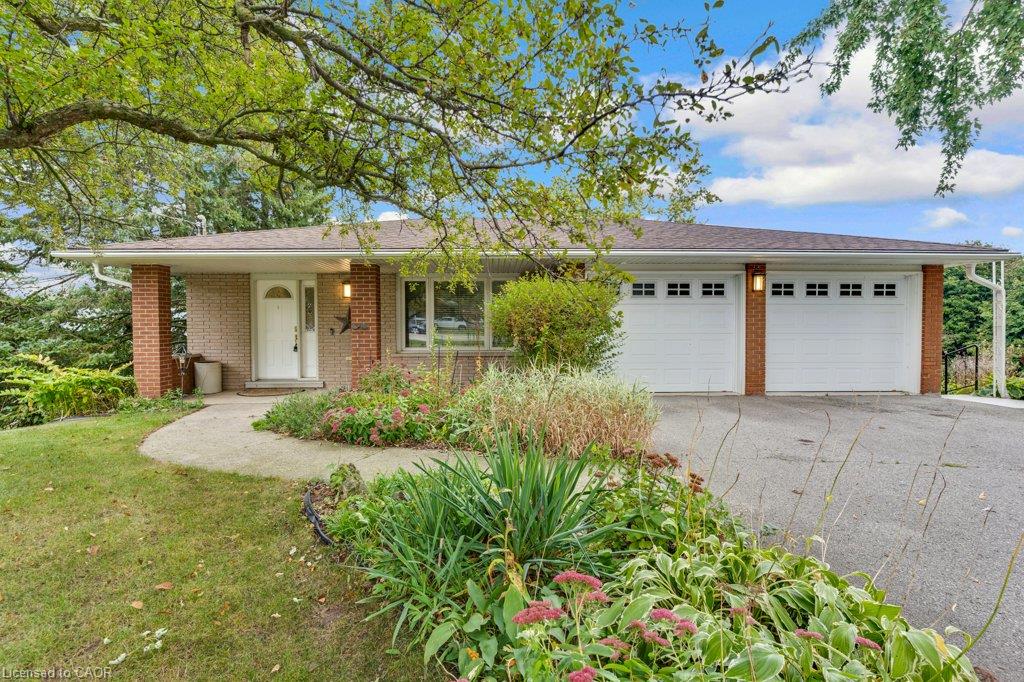 7778 Highway 7 Property Photo 1