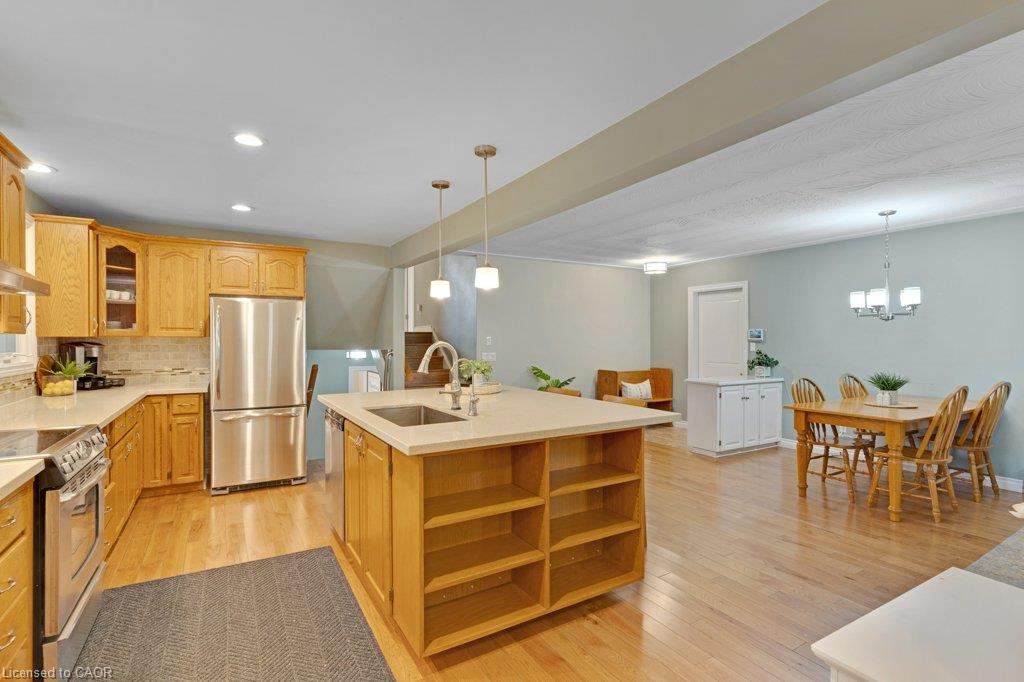 7778 Highway 7 Property Photo 5