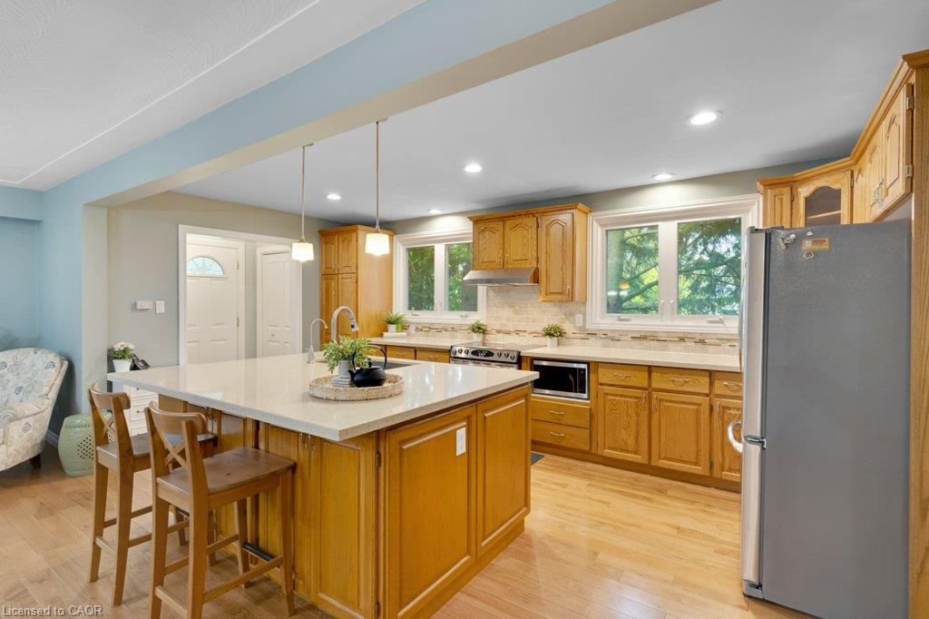 7778 Highway 7 Property Photo 9