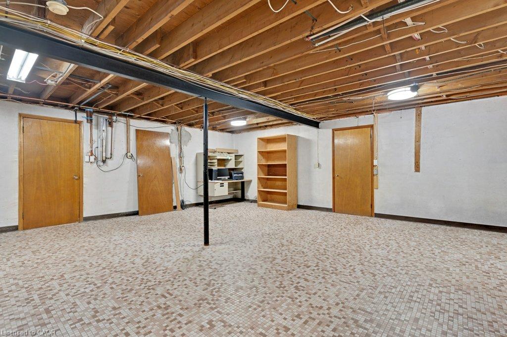 7778 Highway 7 Property Photo 32