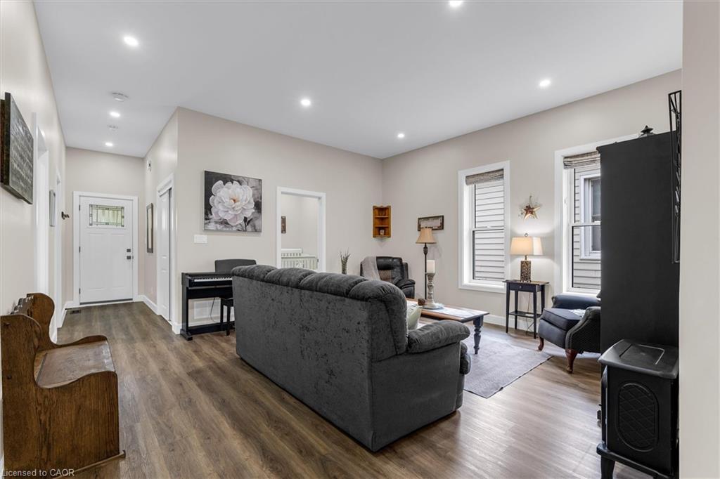 348 Dalhousie Street Property Photo 6