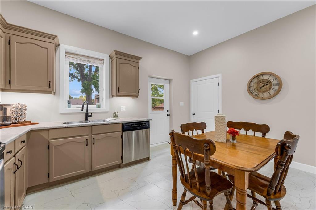 348 Dalhousie Street Property Photo 11