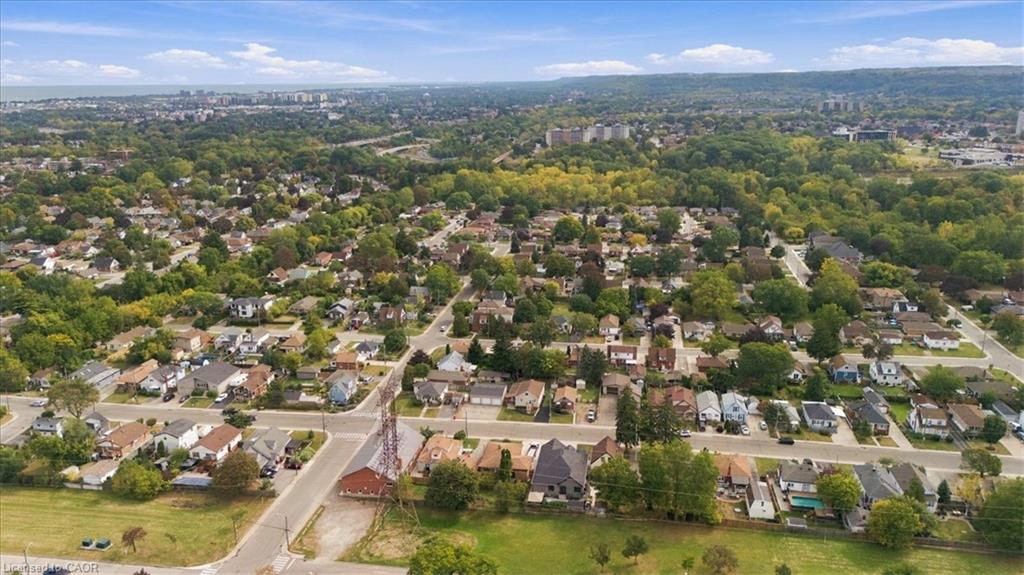 480 Rosseau Road Property Photo 32