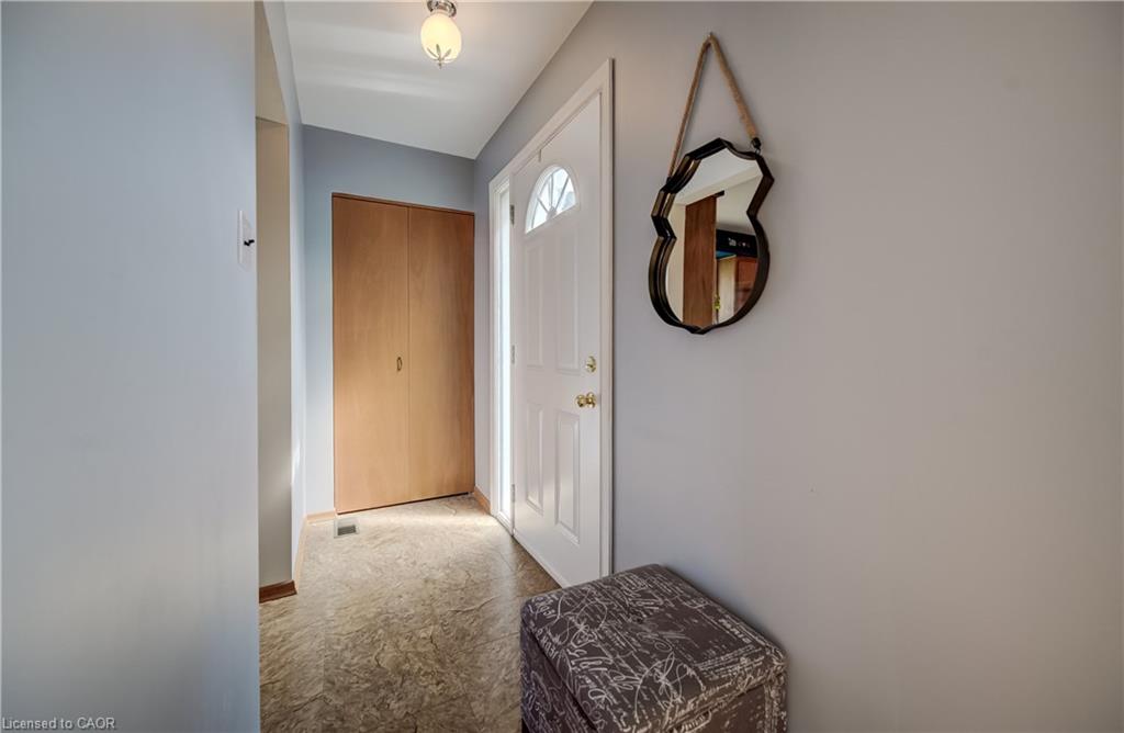 30 Kingswood Drive Property Photo 3