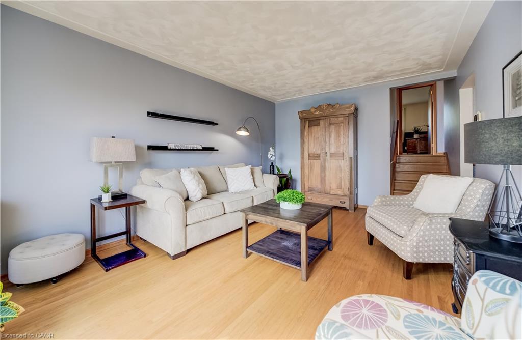 30 Kingswood Drive Property Photo 4