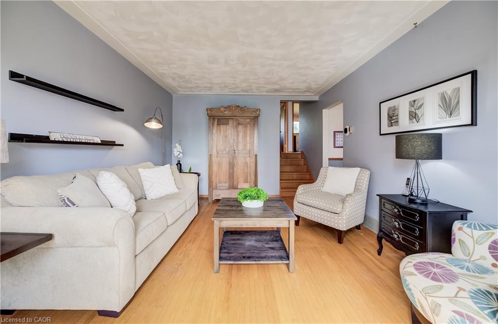30 Kingswood Drive Property Photo 5