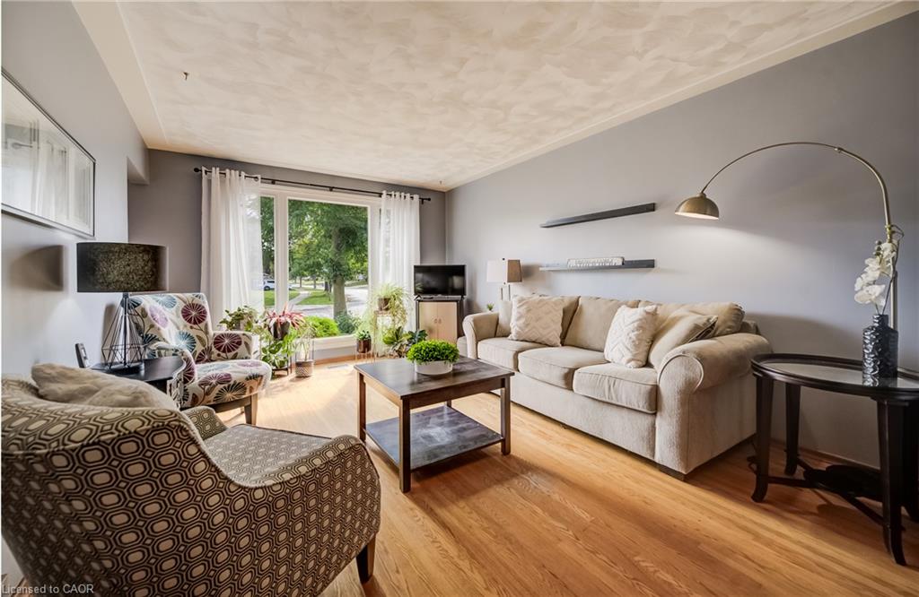 30 Kingswood Drive Property Photo 6