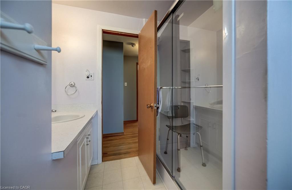 30 Kingswood Drive Property Photo 18