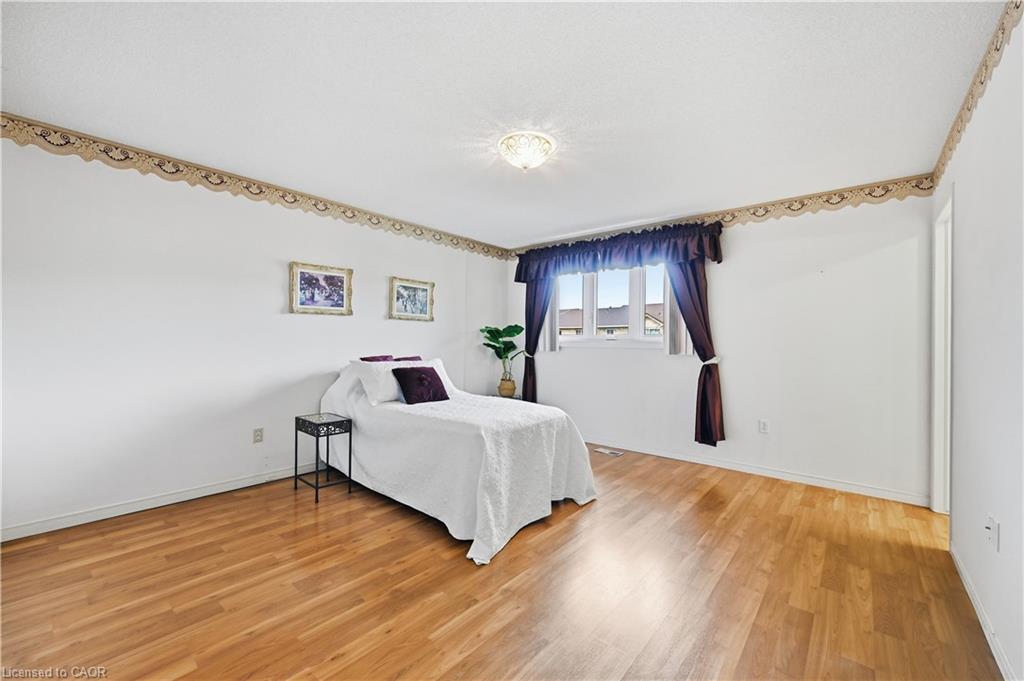 10-1310 Upper Wentworth Street Property Photo 18