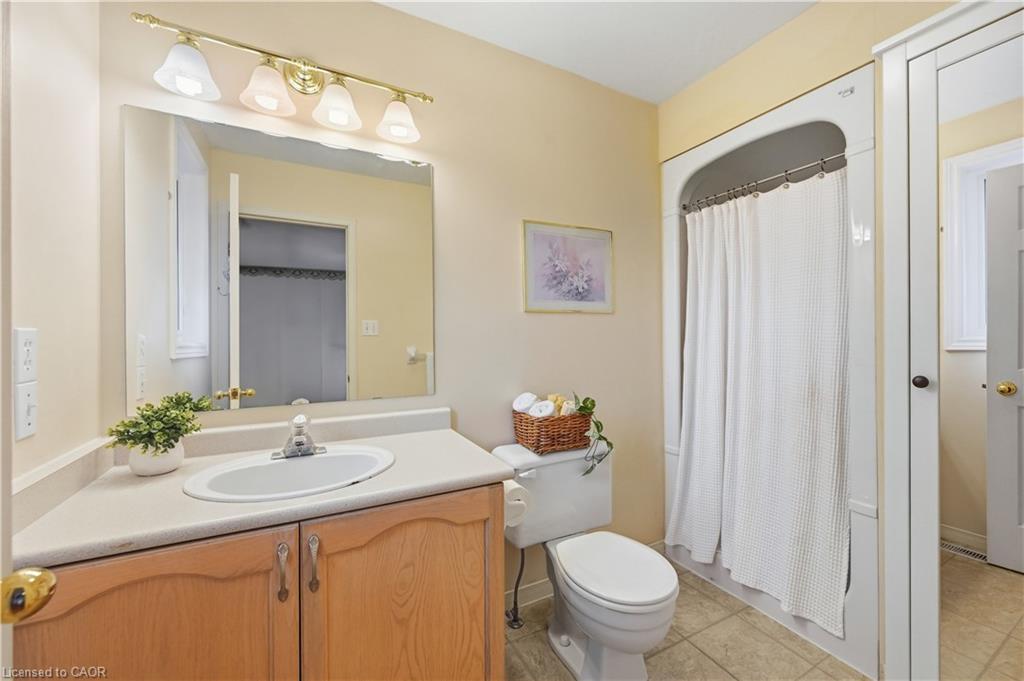 10-1310 Upper Wentworth Street Property Photo 21