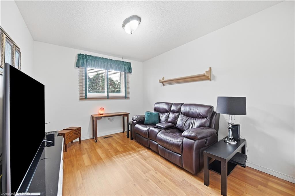 10-1310 Upper Wentworth Street Property Photo 23