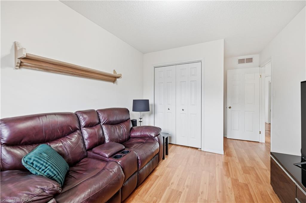 10-1310 Upper Wentworth Street Property Photo 24