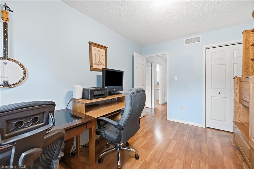 10-1310 Upper Wentworth Street Property Photo 26