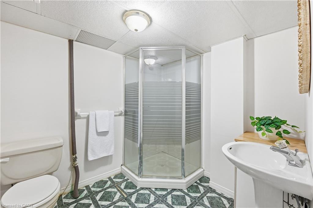 10-1310 Upper Wentworth Street Property Photo 28