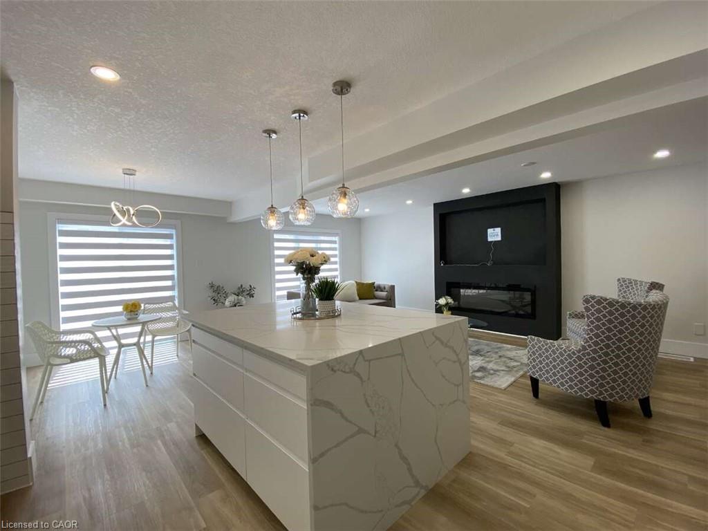 125 Steepleridge Street Property Photo 4