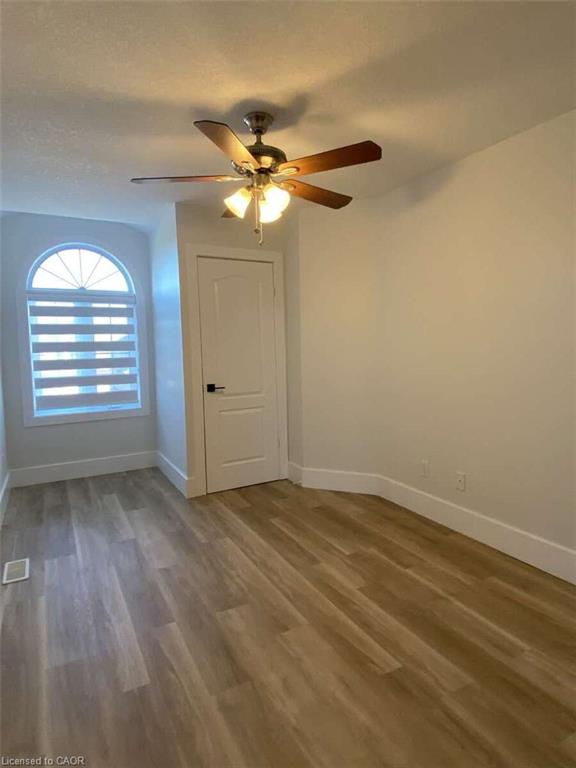 125 Steepleridge Street Property Photo 12