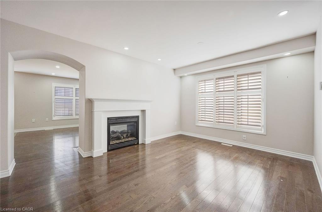 358 Laundon Terrace Property Photo 6