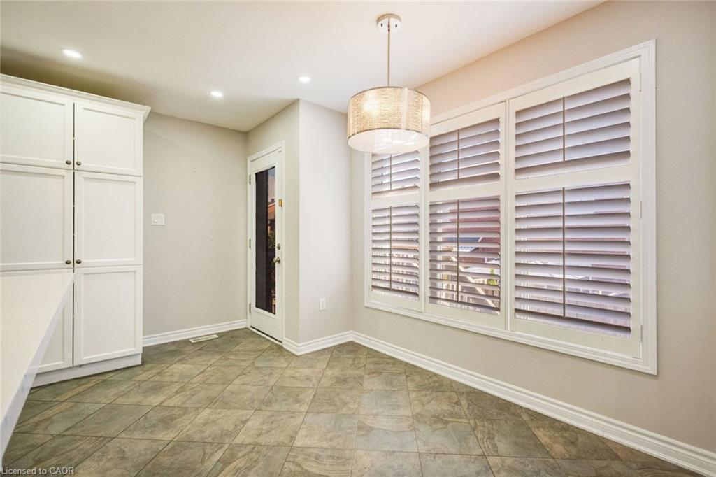 358 Laundon Terrace Property Photo 15