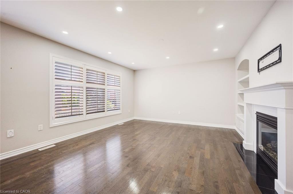 358 Laundon Terrace Property Photo 18