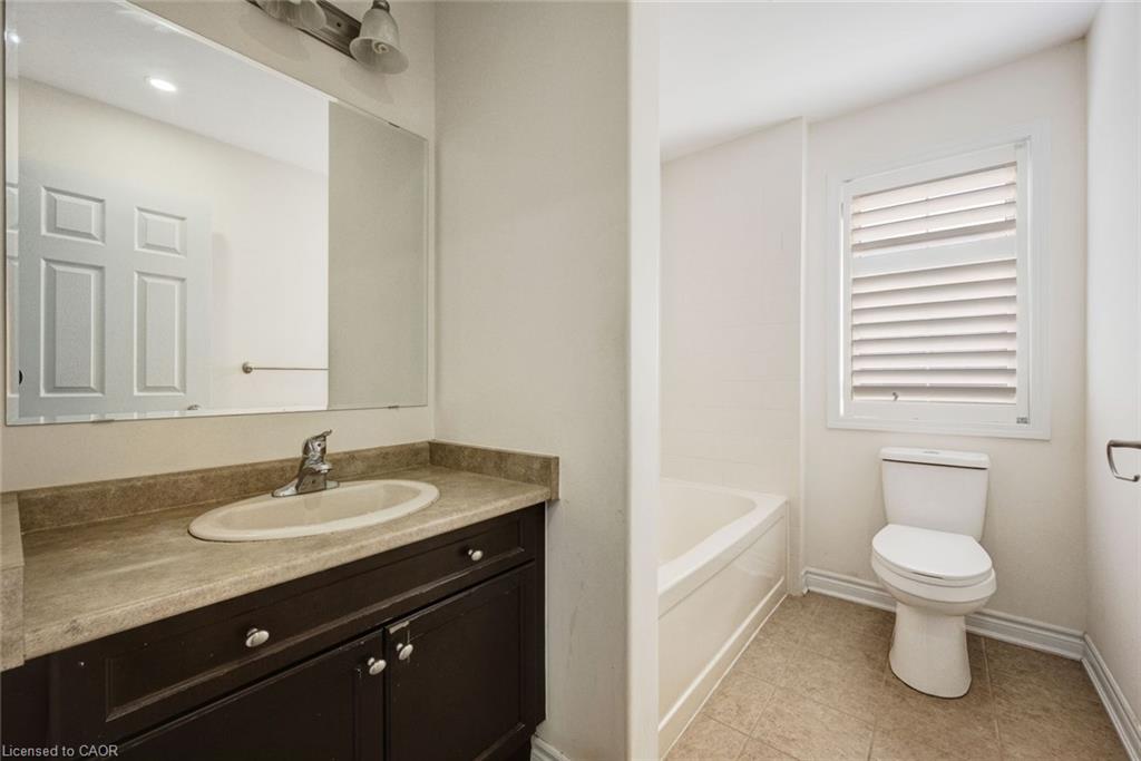 358 Laundon Terrace Property Photo 27