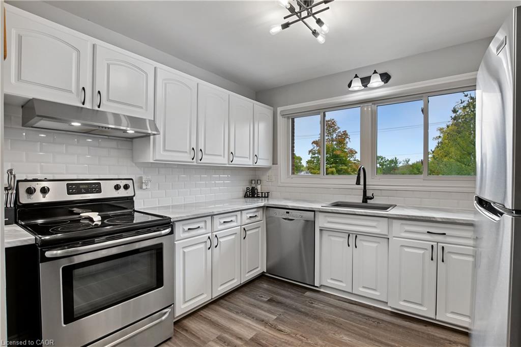 9 Greenbrook Drive Property Photo 6