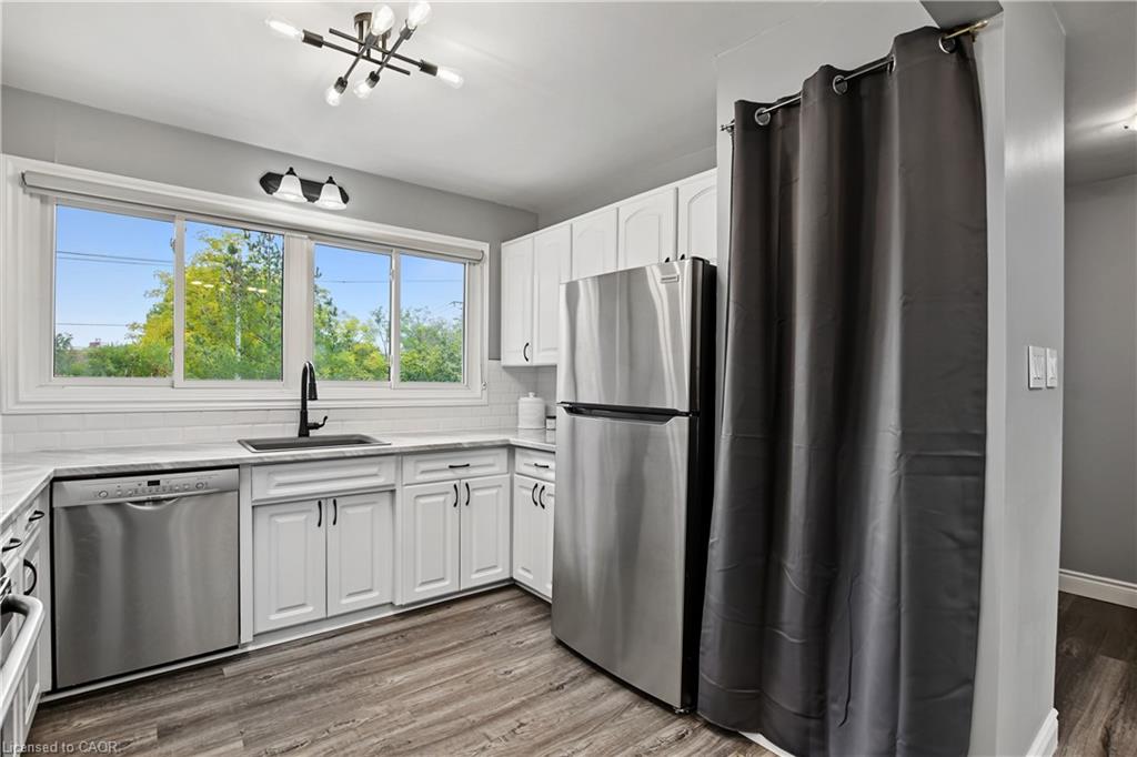 9 Greenbrook Drive Property Photo 7