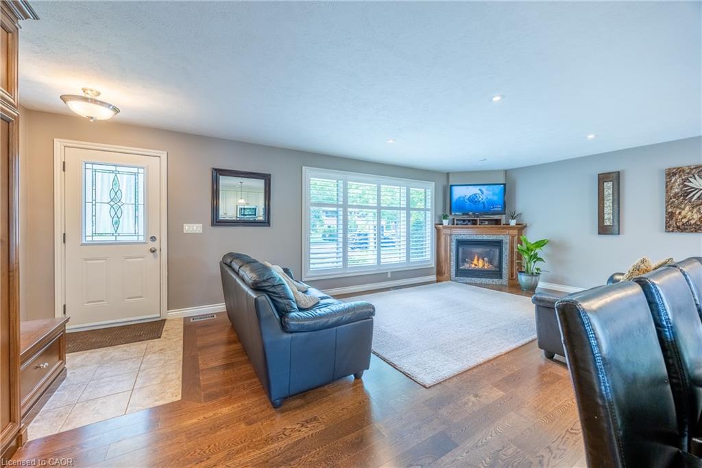 43 Berkley Crescent Property Photo 2
