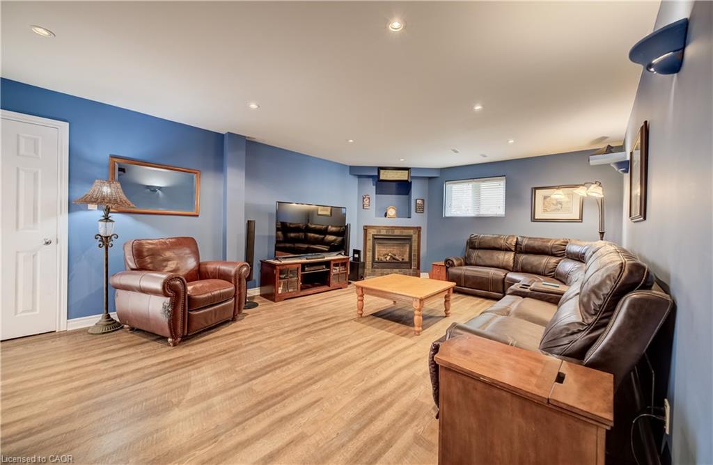 17 Kingsley Road Property Photo 20