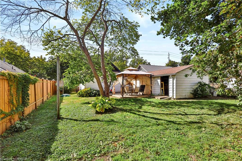 277 Queen Street N Property Photo 26